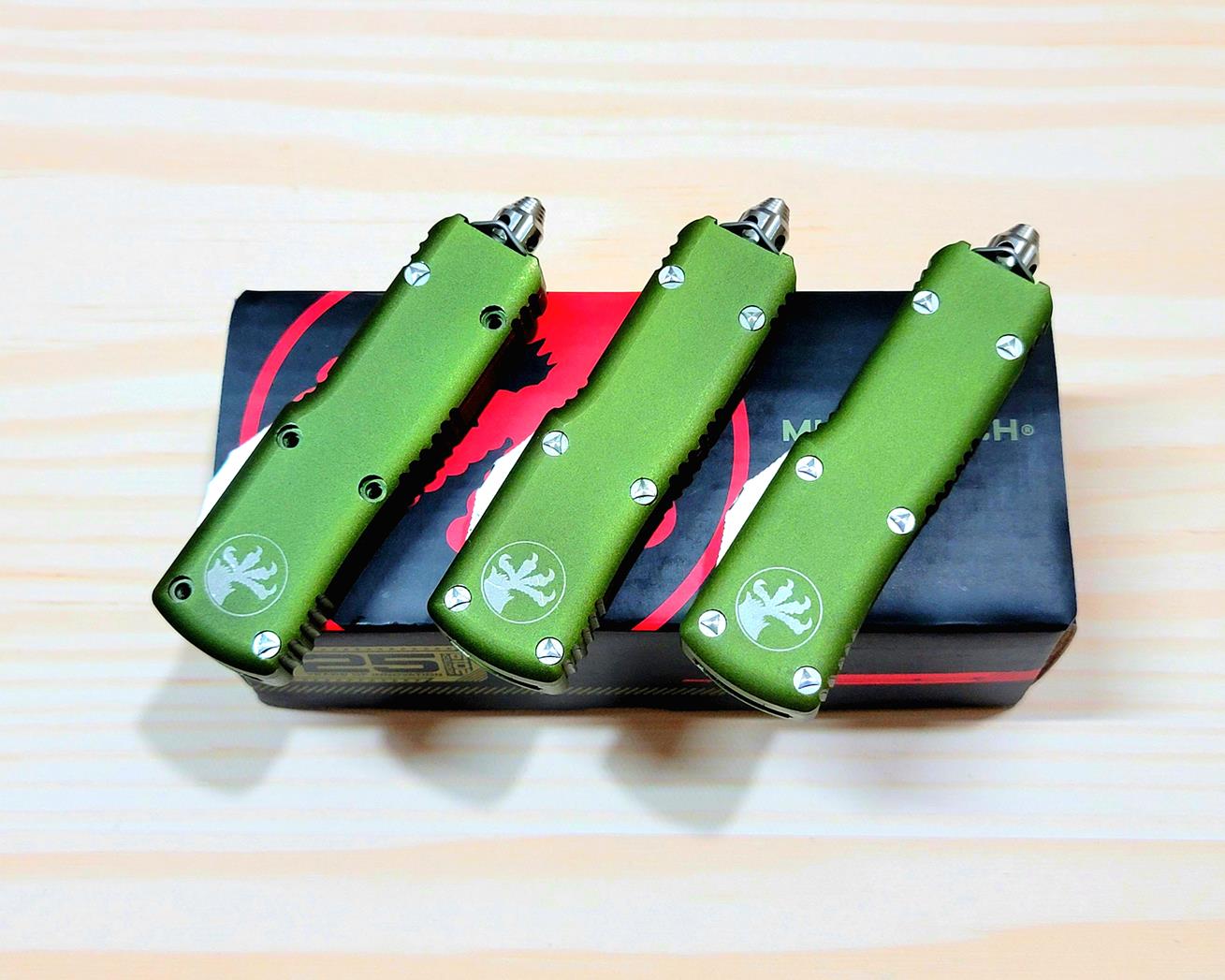 Microtech Ultratech Mini OTF Knife (SV-GR) - Ảnh 4