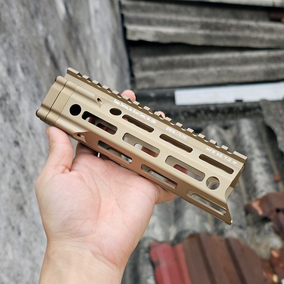 Daniel Defense MFR XS 7″ M-LOK Handguard