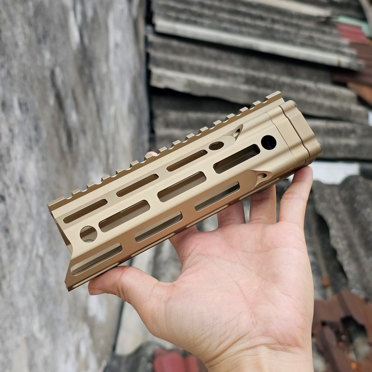 Daniel Defense MFR XS 7″ M-LOK Handguard - Ảnh 3