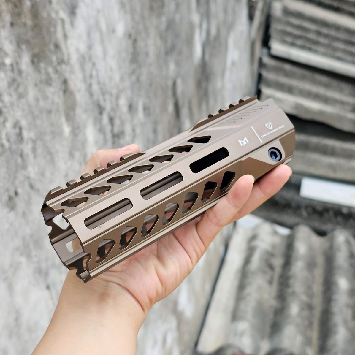 Strike Industries Strike Rail 7″ M-LOK Handguard - Ảnh 3