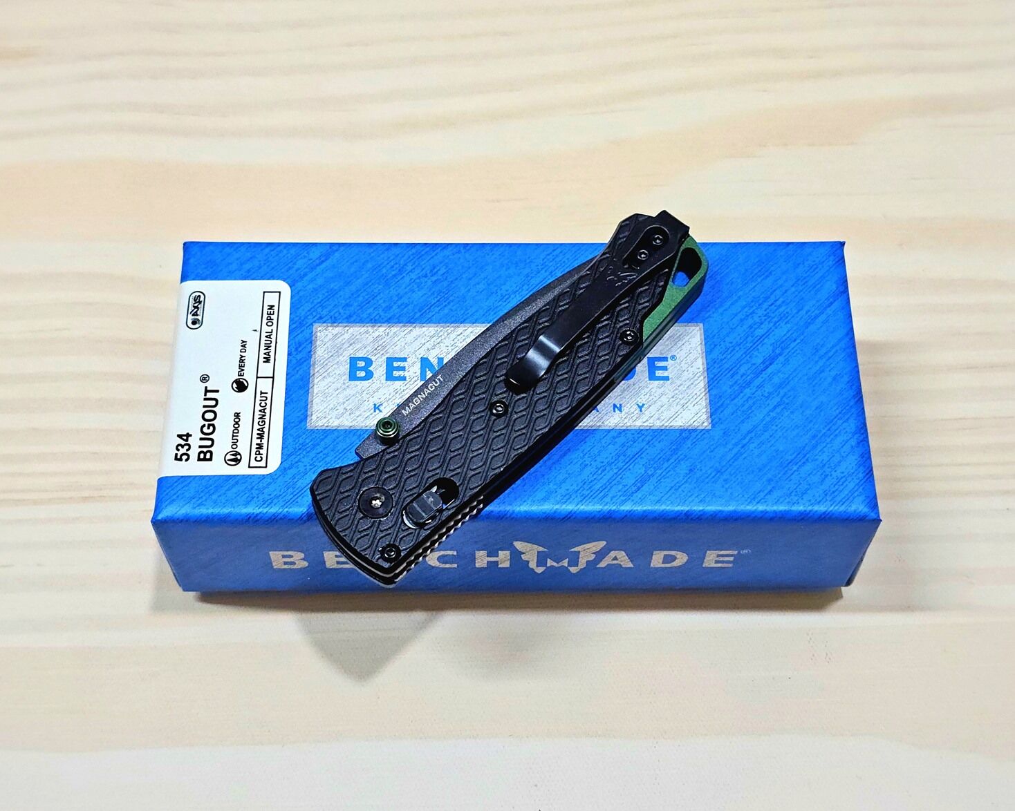 Benchmade 534BK Bugout Vapyr AXIS Folding Knife (BK-BK) - Ảnh 6