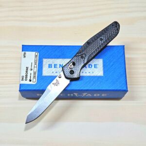 Benchmade 940-1 Osborne AXIS Carbon Fiber Folding Knife (SV-CB)